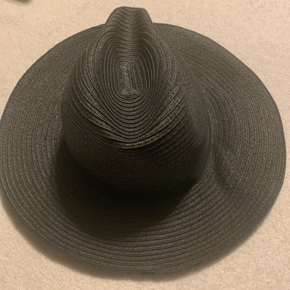 BDG Black Hat, 56.5 cms - Picture 2 of 6